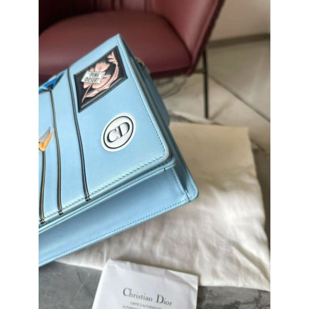 Dior Women Pre-Loved Bag Very Good Condition - Picture 5 of 9